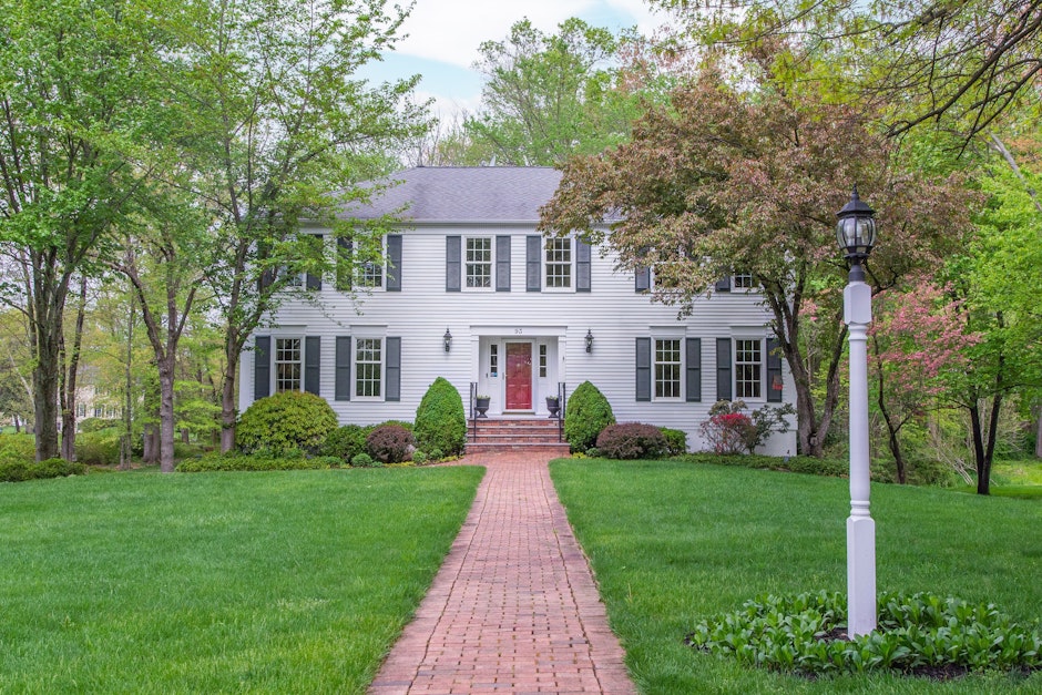 93 Stockmar Drive, Basking Ridge, NJ 07920, Presented by Alise Alden, Keller Williams Towne